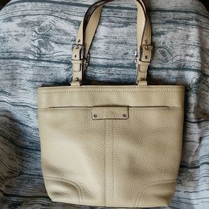 Tan Coach purse Pebble leather